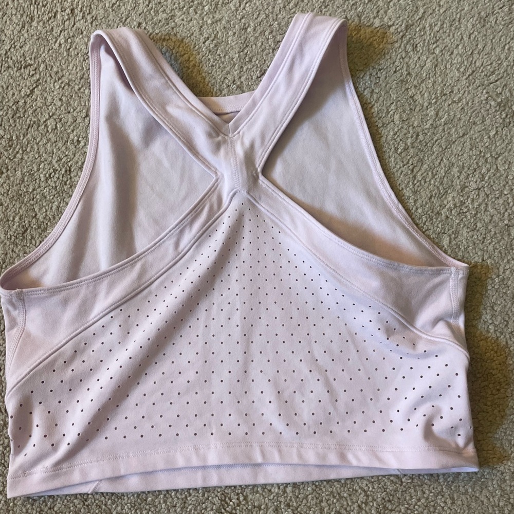 Workout top - Picture 2 of 3